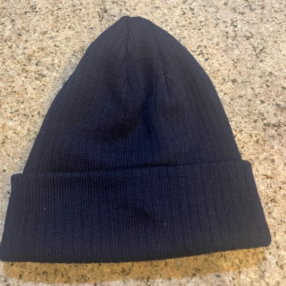 Patagonia Black Beanie - Picture 5 of 5